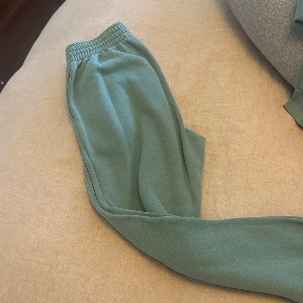 Women's Teal Hoodie and Sweatpants Set - Picture 4 of 5